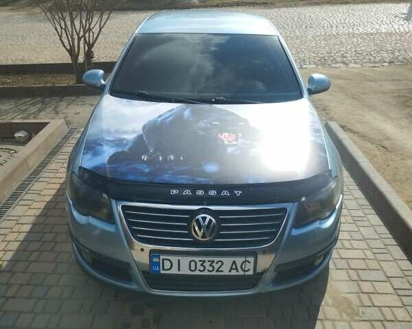 Серый Фольксваген Пассат, объемом двигателя 2 л и пробегом 363 тыс. км за 6100 $, фото 1 на Automoto.ua