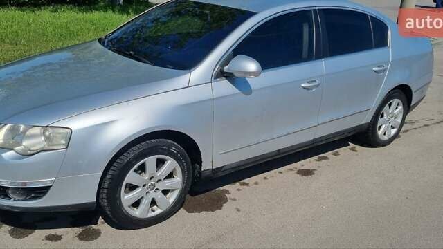 Сірий Фольксваген Пассат, об'ємом двигуна 1.98 л та пробігом 237 тис. км за 6200 $, фото 1 на Automoto.ua