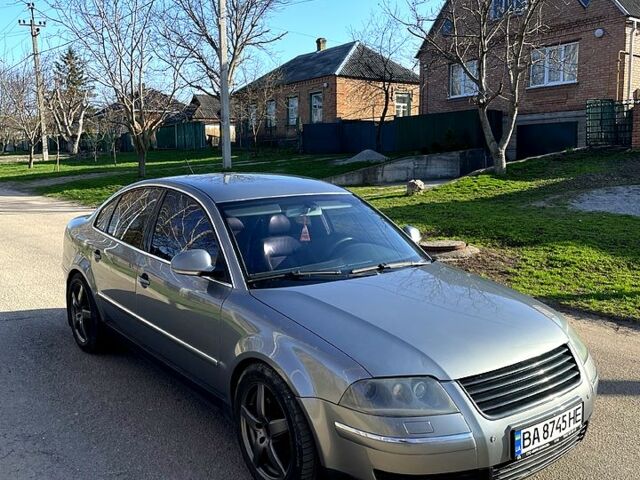 Серый Фольксваген Пассат, объемом двигателя 1.8 л и пробегом 270 тыс. км за 5400 $, фото 1 на Automoto.ua