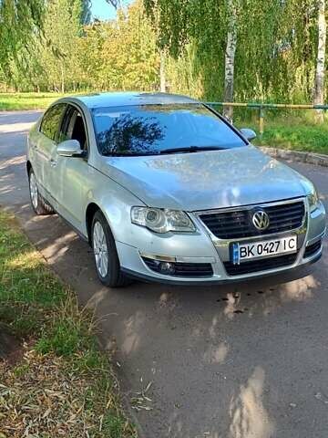 Серый Фольксваген Пассат, объемом двигателя 1.97 л и пробегом 250 тыс. км за 5500 $, фото 1 на Automoto.ua