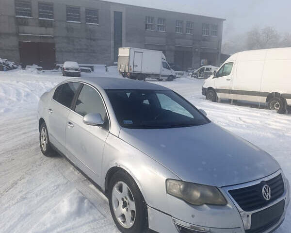 Серый Фольксваген Пассат, объемом двигателя 0 л и пробегом 320 тыс. км за 1900 $, фото 1 на Automoto.ua