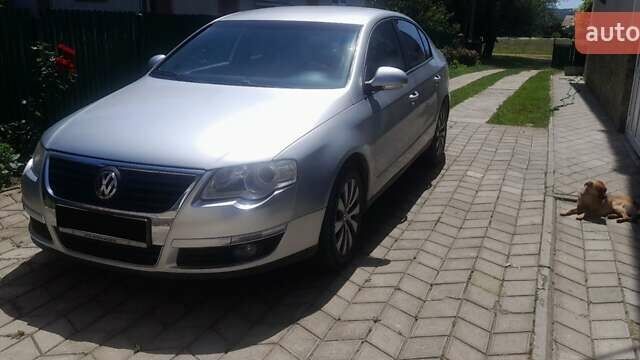 Сірий Фольксваген Пассат, об'ємом двигуна 2 л та пробігом 285 тис. км за 6150 $, фото 1 на Automoto.ua