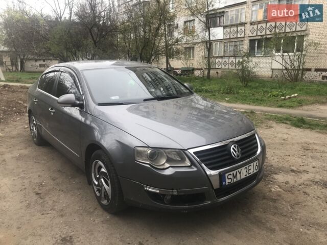 Серый Фольксваген Пассат, объемом двигателя 2 л и пробегом 298 тыс. км за 5000 $, фото 1 на Automoto.ua