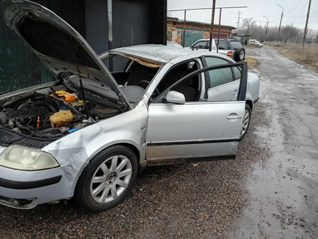 Серый Фольксваген Пассат, объемом двигателя 2 л и пробегом 250 тыс. км за 1278 $, фото 1 на Automoto.ua