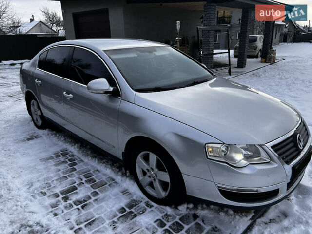 Серый Фольксваген Пассат, объемом двигателя 1.97 л и пробегом 372 тыс. км за 5500 $, фото 1 на Automoto.ua