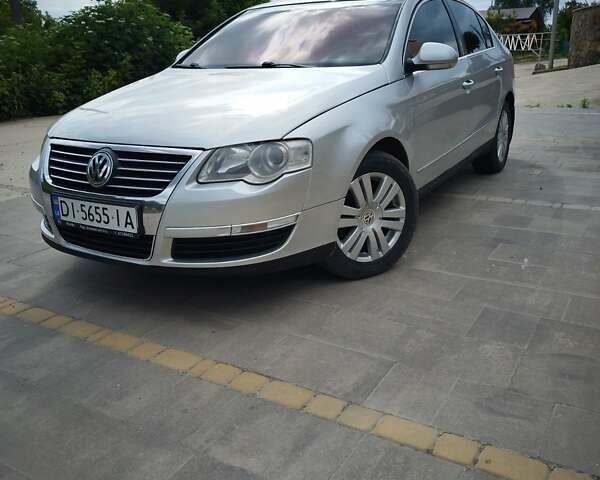 Серый Фольксваген Пассат, объемом двигателя 1.98 л и пробегом 280 тыс. км за 5000 $, фото 1 на Automoto.ua