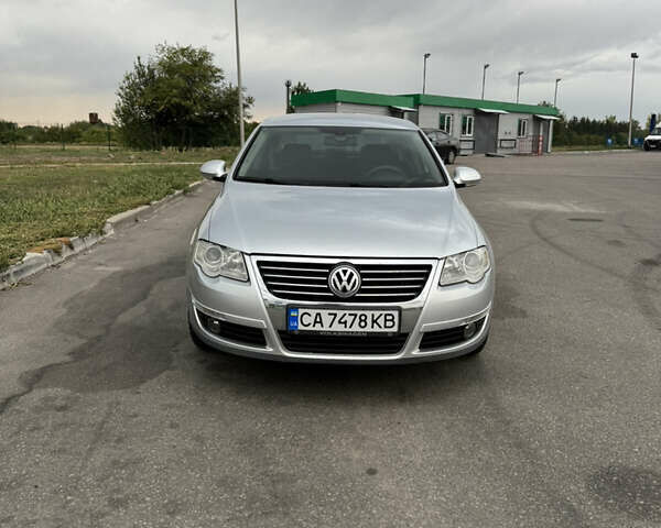 Серый Фольксваген Пассат, объемом двигателя 1.98 л и пробегом 244 тыс. км за 5200 $, фото 1 на Automoto.ua
