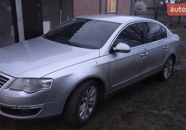 Сірий Фольксваген Пассат, об'ємом двигуна 2 л та пробігом 274 тис. км за 5700 $, фото 1 на Automoto.ua