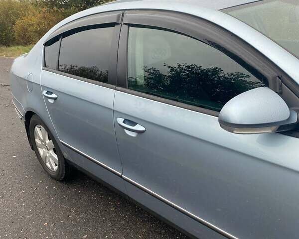 Сірий Фольксваген Пассат, об'ємом двигуна 1.6 л та пробігом 306 тис. км за 5800 $, фото 1 на Automoto.ua