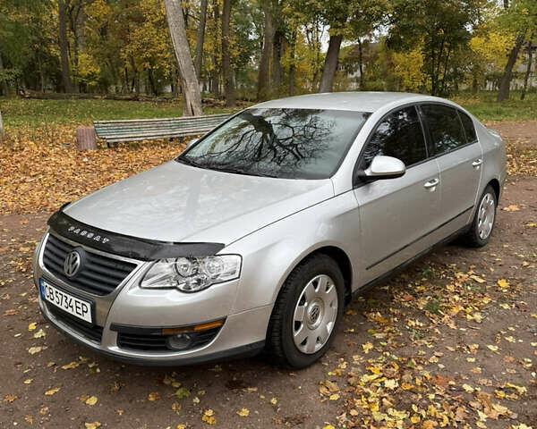 Серый Фольксваген Пассат, объемом двигателя 1.6 л и пробегом 264 тыс. км за 5900 $, фото 1 на Automoto.ua