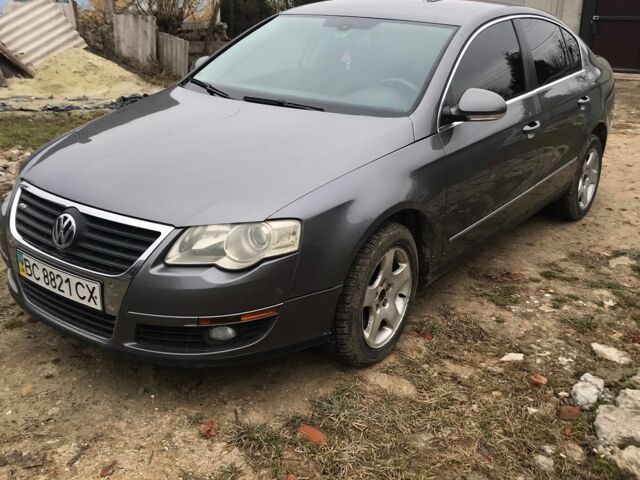 Серый Фольксваген Пассат, объемом двигателя 2 л и пробегом 220 тыс. км за 5500 $, фото 1 на Automoto.ua