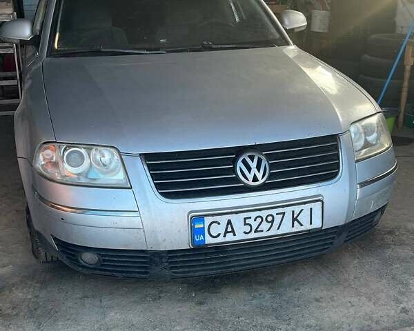 Сірий Фольксваген Пассат, об'ємом двигуна 2 л та пробігом 330 тис. км за 4500 $, фото 1 на Automoto.ua