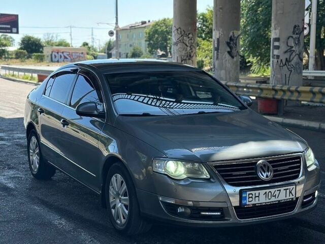 Сірий Фольксваген Пассат, об'ємом двигуна 1.97 л та пробігом 280 тис. км за 5700 $, фото 1 на Automoto.ua