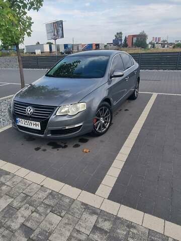 Серый Фольксваген Пассат, объемом двигателя 1.98 л и пробегом 330 тыс. км за 7000 $, фото 1 на Automoto.ua