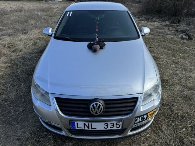 Серый Фольксваген Пассат, объемом двигателя 1.9 л и пробегом 398 тыс. км за 3000 $, фото 1 на Automoto.ua