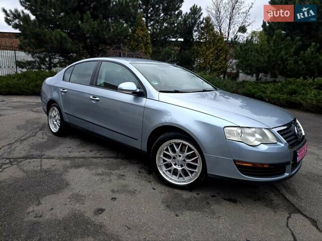 Сірий Фольксваген Пассат, об'ємом двигуна 1.6 л та пробігом 179 тис. км за 6300 $, фото 1 на Automoto.ua