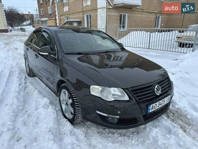 Серый Фольксваген Пассат, объемом двигателя 1.9 л и пробегом 330 тыс. км за 5800 $, фото 1 на Automoto.ua