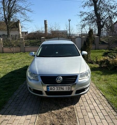 Серый Фольксваген Пассат, объемом двигателя 2 л и пробегом 280 тыс. км за 5900 $, фото 1 на Automoto.ua