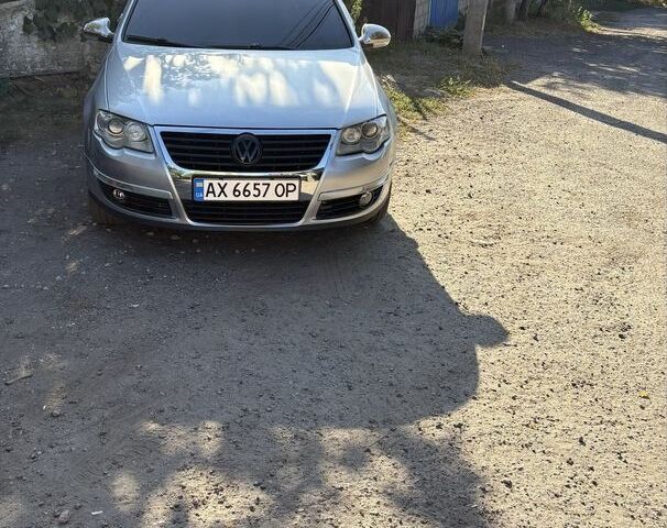 Серый Фольксваген Пассат, объемом двигателя 2 л и пробегом 287 тыс. км за 6000 $, фото 1 на Automoto.ua