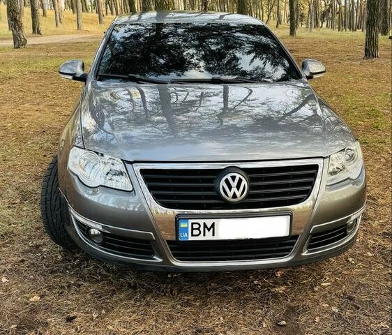 Серый Фольксваген Пассат, объемом двигателя 2 л и пробегом 295 тыс. км за 6800 $, фото 1 на Automoto.ua