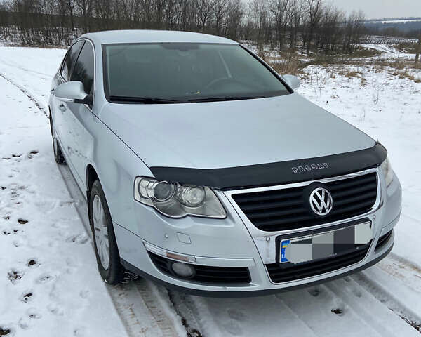 Сірий Фольксваген Пассат, об'ємом двигуна 2 л та пробігом 240 тис. км за 7200 $, фото 1 на Automoto.ua