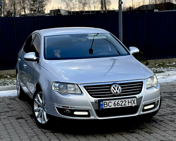 Серый Фольксваген Пассат, объемом двигателя 2 л и пробегом 287 тыс. км за 7600 $, фото 1 на Automoto.ua