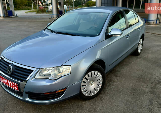 Серый Фольксваген Пассат, объемом двигателя 1.6 л и пробегом 190 тыс. км за 6450 $, фото 1 на Automoto.ua