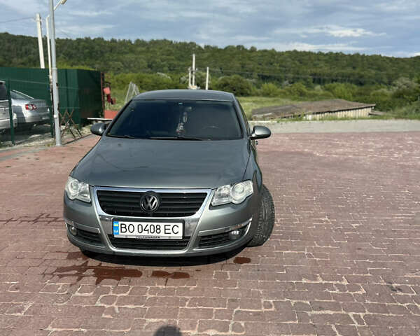 Сірий Фольксваген Пассат, об'ємом двигуна 2 л та пробігом 273 тис. км за 5800 $, фото 1 на Automoto.ua