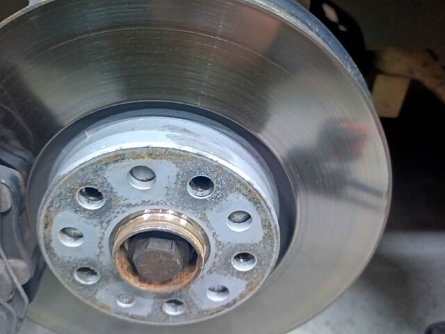 Серый Фольксваген Пассат, объемом двигателя 2 л и пробегом 309 тыс. км за 8500 $, фото 1 на Automoto.ua