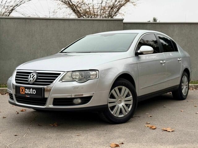 Сірий Фольксваген Пассат, об'ємом двигуна 2 л та пробігом 219 тис. км за 6300 $, фото 1 на Automoto.ua