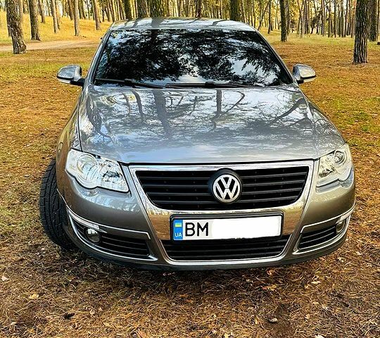 Сірий Фольксваген Пассат, об'ємом двигуна 2 л та пробігом 295 тис. км за 6800 $, фото 1 на Automoto.ua