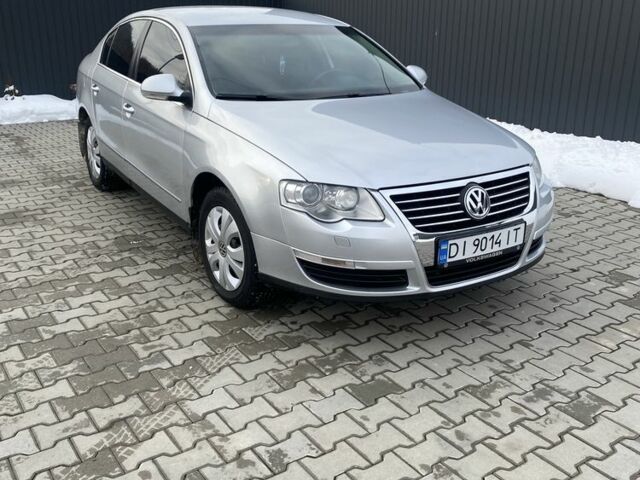 Серый Фольксваген Пассат, объемом двигателя 2 л и пробегом 226 тыс. км за 5900 $, фото 1 на Automoto.ua