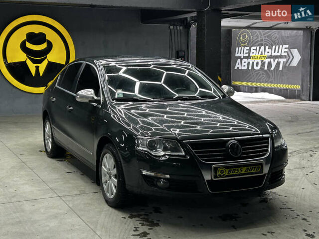 Серый Фольксваген Пассат, объемом двигателя 2 л и пробегом 128 тыс. км за 8500 $, фото 1 на Automoto.ua