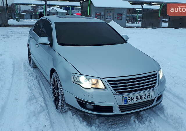 Серый Фольксваген Пассат, объемом двигателя 2 л и пробегом 260 тыс. км за 8000 $, фото 1 на Automoto.ua