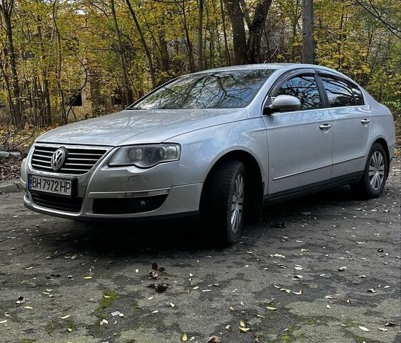 Серый Фольксваген Пассат, объемом двигателя 1.8 л и пробегом 478 тыс. км за 5700 $, фото 1 на Automoto.ua