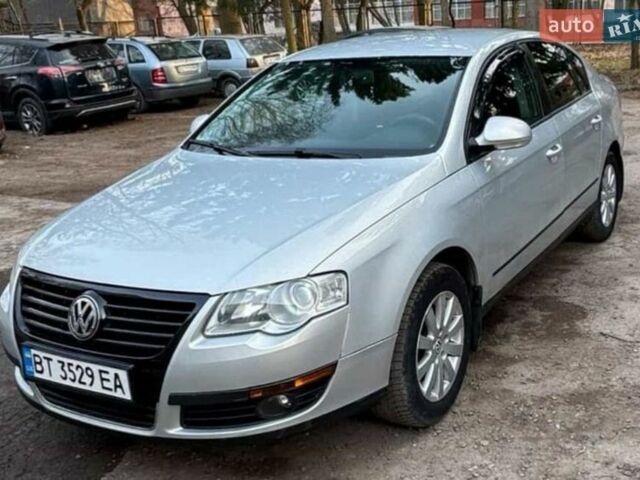 Серый Фольксваген Пассат, объемом двигателя 1.97 л и пробегом 310 тыс. км за 7100 $, фото 1 на Automoto.ua