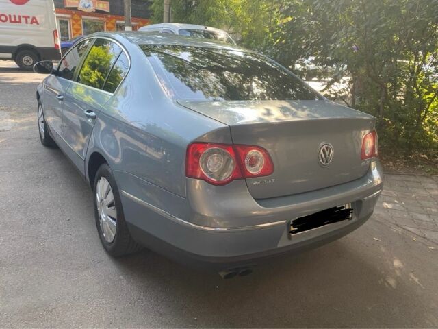 Серый Фольксваген Пассат, объемом двигателя 2 л и пробегом 315 тыс. км за 5700 $, фото 1 на Automoto.ua