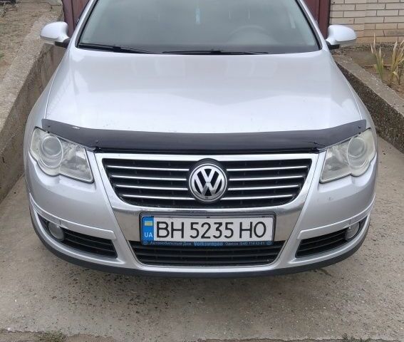Сірий Фольксваген Пассат, об'ємом двигуна 0 л та пробігом 208 тис. км за 6000 $, фото 1 на Automoto.ua