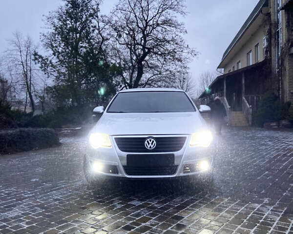 Сірий Фольксваген Пассат, об'ємом двигуна 1.8 л та пробігом 188 тис. км за 7000 $, фото 1 на Automoto.ua