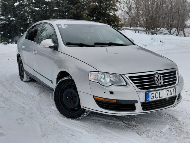 Серый Фольксваген Пассат, объемом двигателя 1.9 л и пробегом 260 тыс. км за 2250 $, фото 1 на Automoto.ua