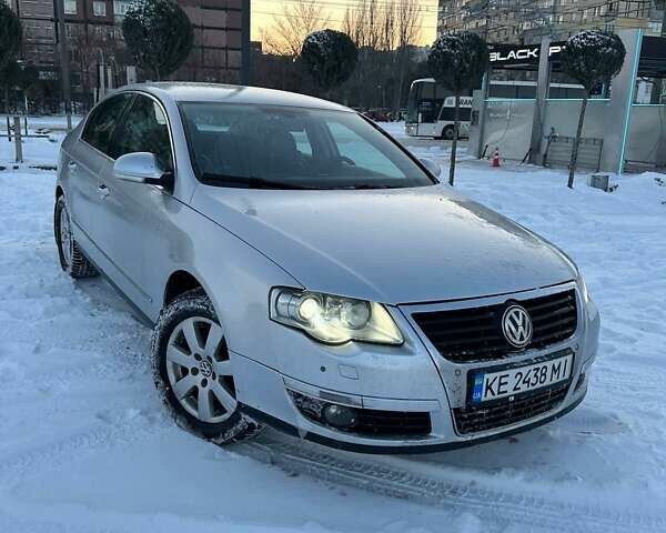 Серый Фольксваген Пассат, объемом двигателя 1.98 л и пробегом 262 тыс. км за 6500 $, фото 1 на Automoto.ua