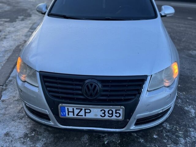 Сірий Фольксваген Пассат, об'ємом двигуна 0 л та пробігом 230 тис. км за 2400 $, фото 1 на Automoto.ua