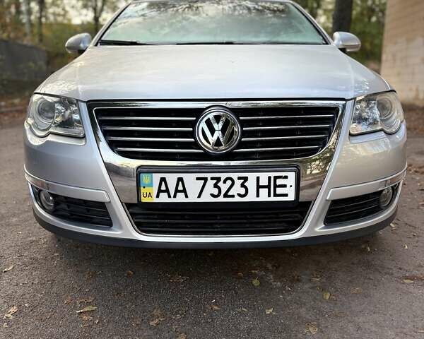 Серый Фольксваген Пассат, объемом двигателя 1.8 л и пробегом 128 тыс. км за 10700 $, фото 1 на Automoto.ua