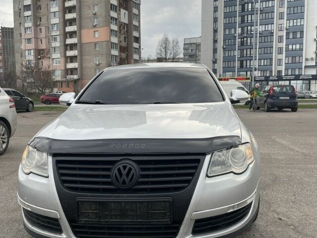 Сірий Фольксваген Пассат, об'ємом двигуна 2 л та пробігом 413 тис. км за 2399 $, фото 1 на Automoto.ua