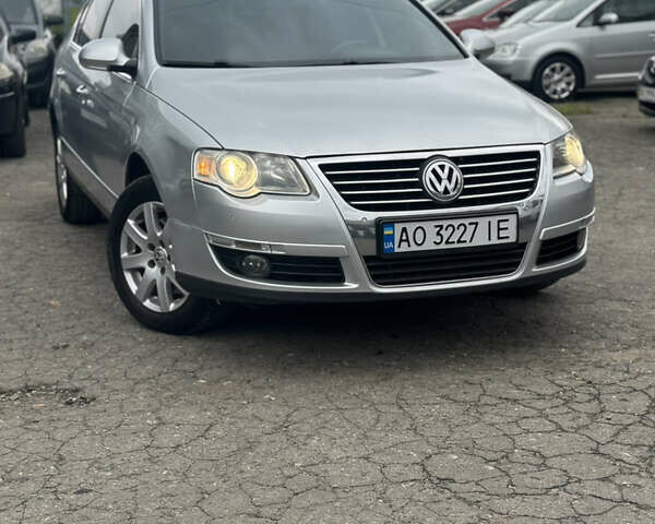 Серый Фольксваген Пассат, объемом двигателя 1.97 л и пробегом 275 тыс. км за 6750 $, фото 1 на Automoto.ua