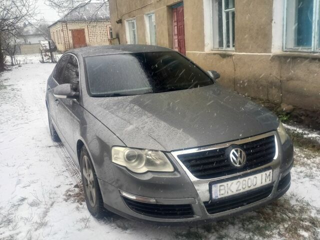 Сірий Фольксваген Пассат, об'ємом двигуна 1.4 л та пробігом 290 тис. км за 5300 $, фото 1 на Automoto.ua