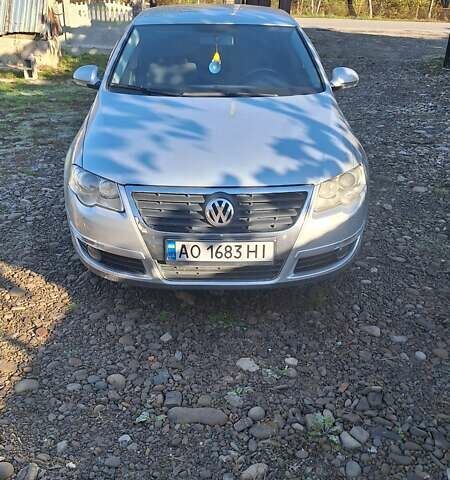 Сірий Фольксваген Пассат, об'ємом двигуна 1.97 л та пробігом 300 тис. км за 7700 $, фото 1 на Automoto.ua