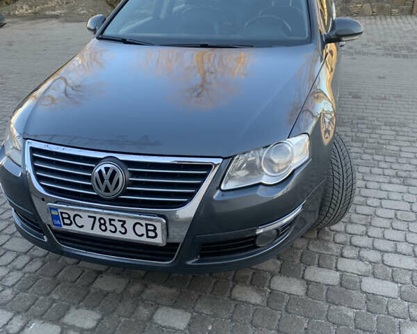 Серый Фольксваген Пассат, объемом двигателя 2 л и пробегом 256 тыс. км за 5400 $, фото 1 на Automoto.ua