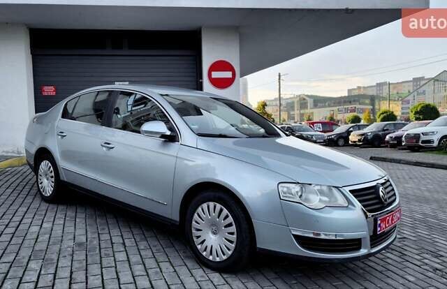 Серый Фольксваген Пассат, объемом двигателя 1.4 л и пробегом 250 тыс. км за 5599 $, фото 1 на Automoto.ua