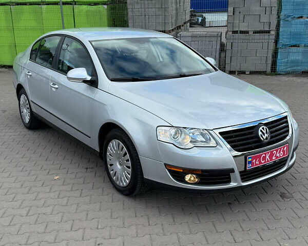 Фольксваген Пассат 2009 в Виннице на Automoto.ua Серый Фольксваген Пассат, объемом двигателя 1.6 л и пробегом 194 тыс. км за 7999 $, фото 1 на Automoto.ua